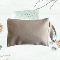 Pouch 83798e4b c55a 496e bf1d 78529e440a91