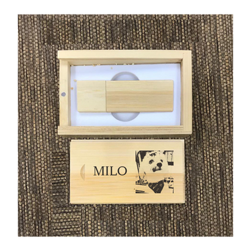 Custom Bamboo thumb drive set 01