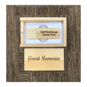 Custom Bamboo thumb drive set 01
