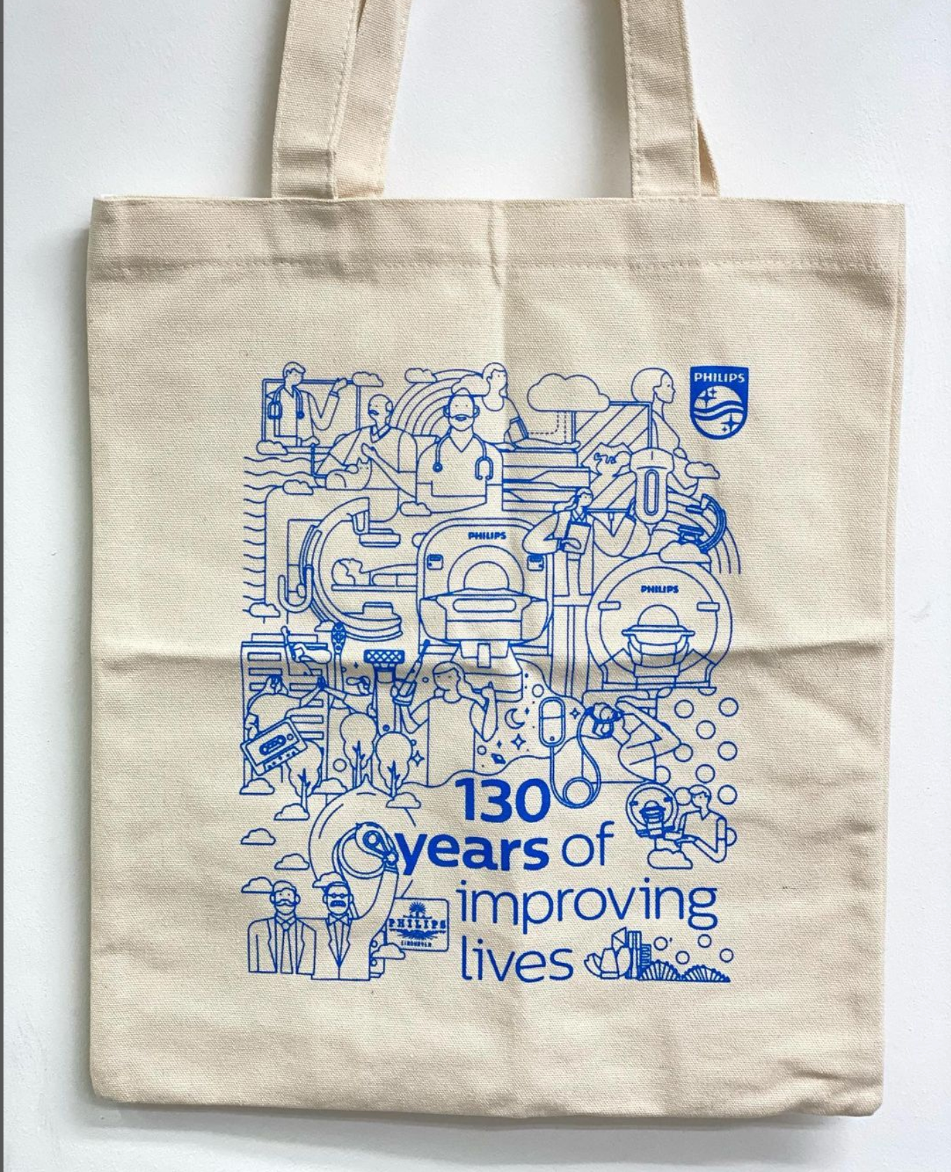 Professionals and Students Using Custom Canvas Bags in Singapore