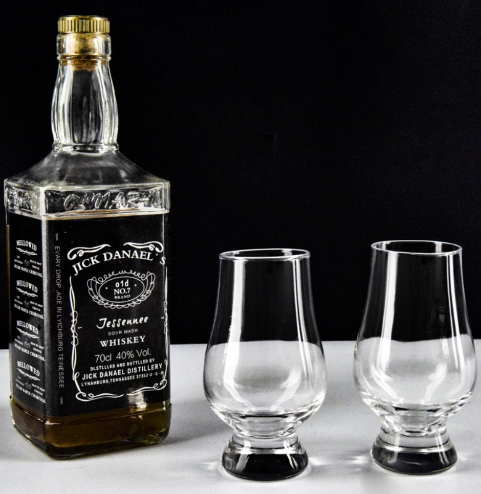 Close-up of Premium Whisky Tumbler – Singapore Craft