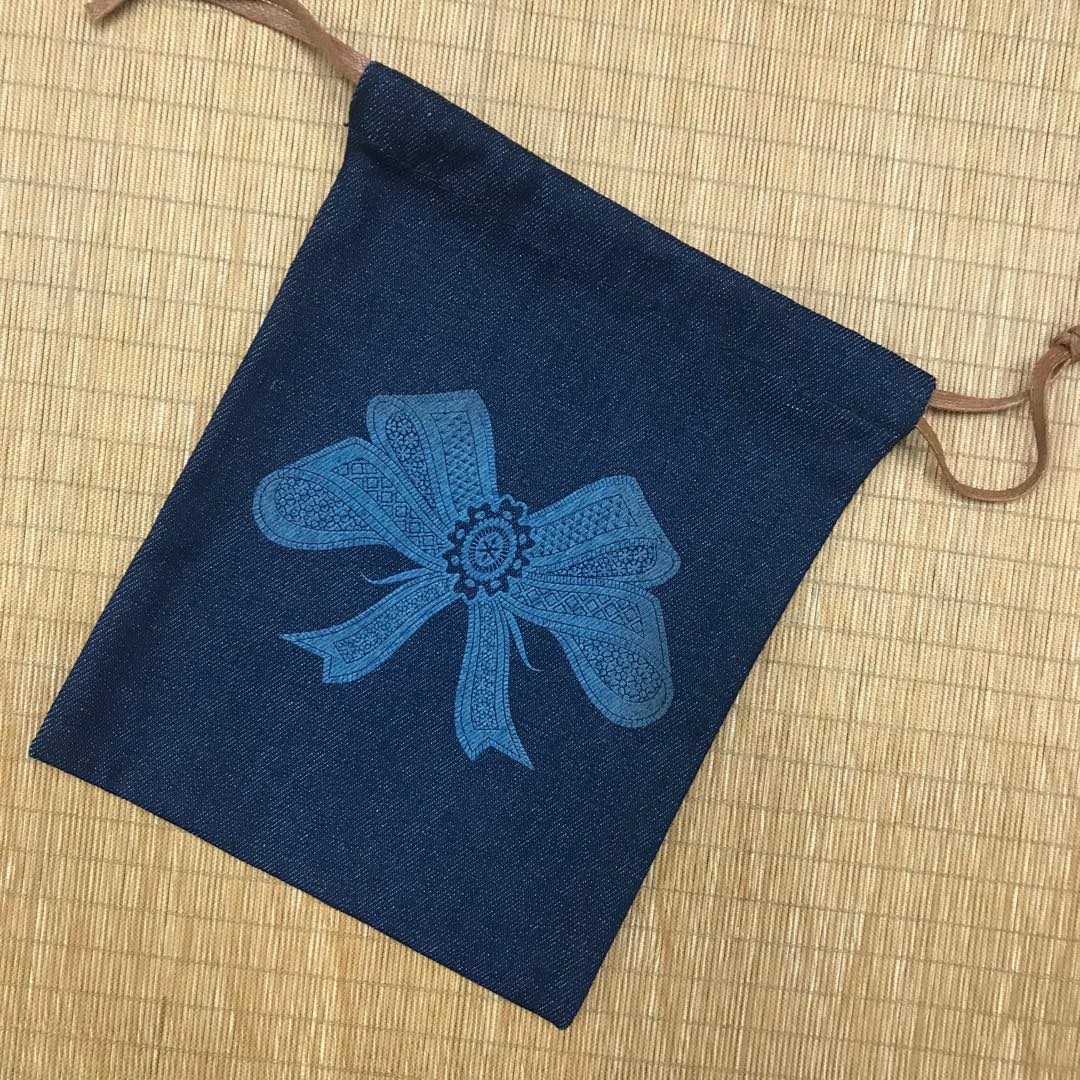 Close-up of Durable Stitching and Print Quality on Drawstring Bags